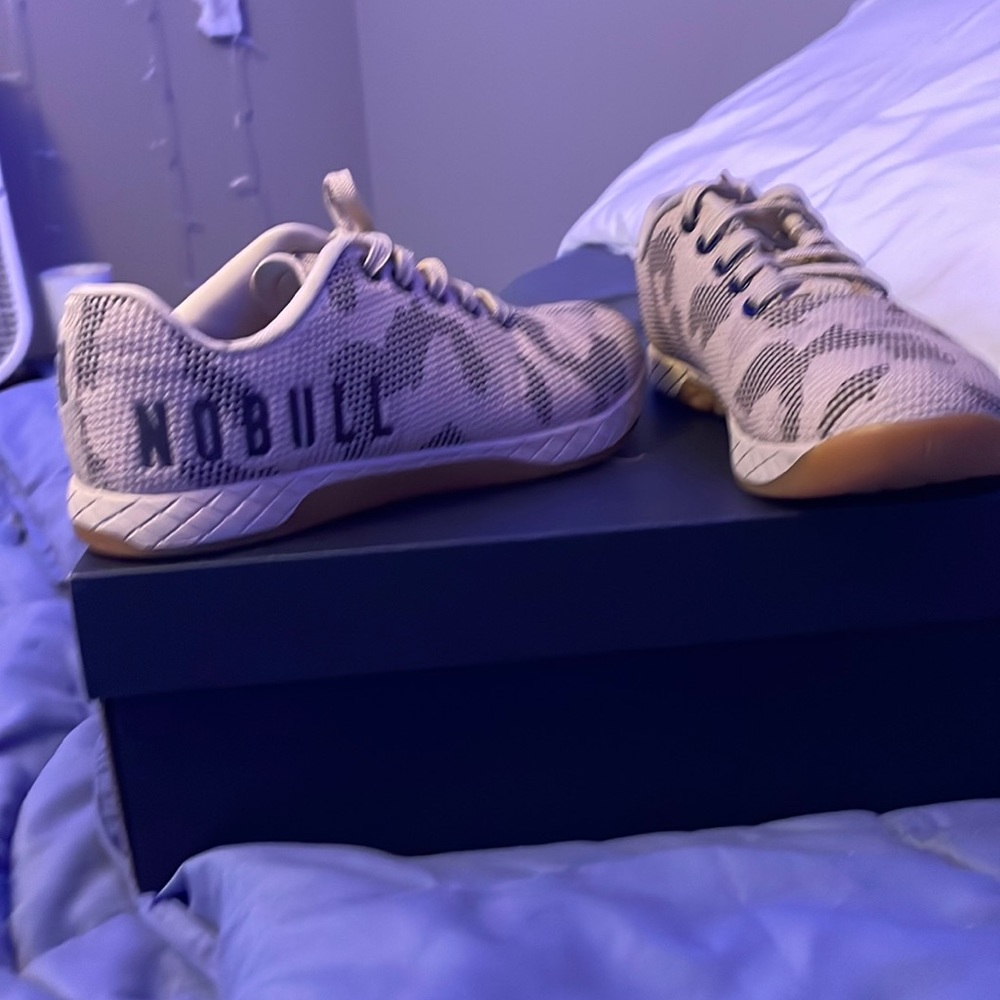 Running shoes